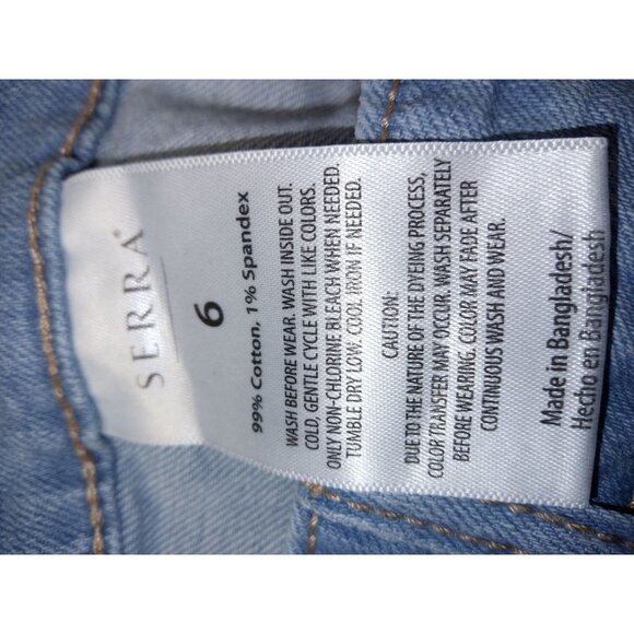 NWT Serra Light Wash Cuffed Jean Shorts Size 6 - Picture 3 of 7
